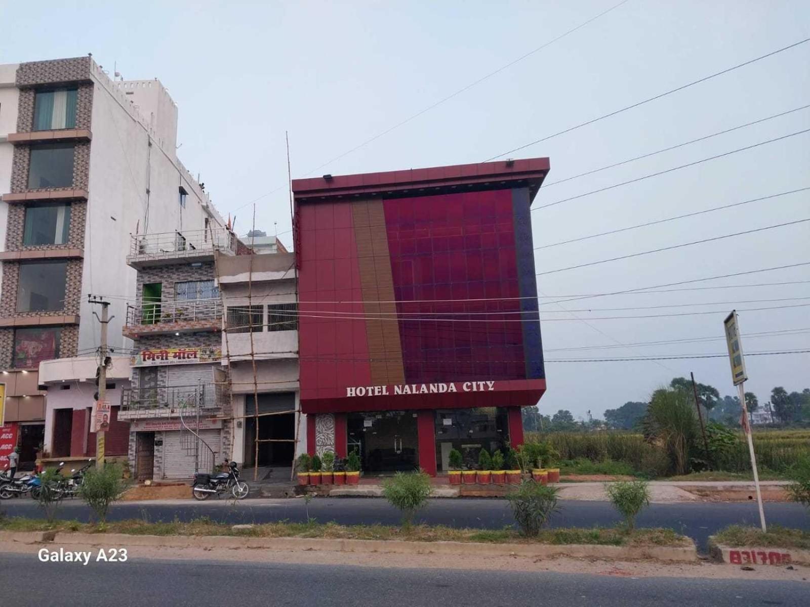 Hotel Nalanda City & Restaurant Dipnagar エクステリア 写真
