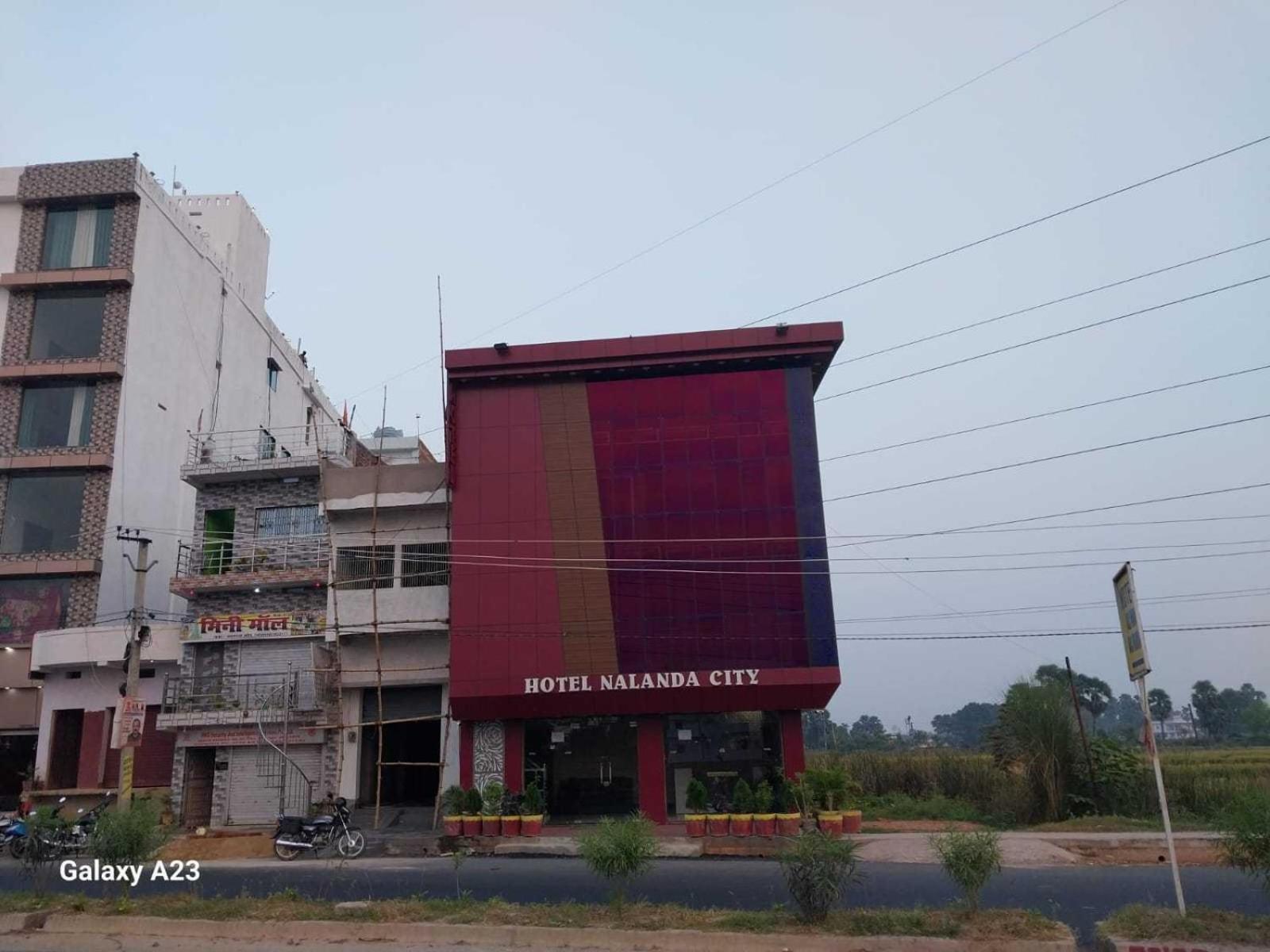 Hotel Nalanda City & Restaurant Dipnagar エクステリア 写真